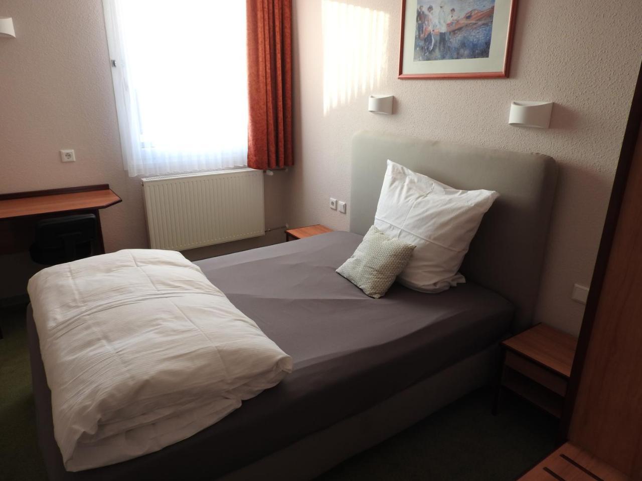 Hotel Anhalt Brehna Kültér fotó